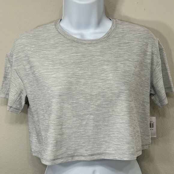 Old Navy Girls Active Breathe On Short Sleeve Crop Shirt Heather Gray L 10-12 - Picture 1 of 5